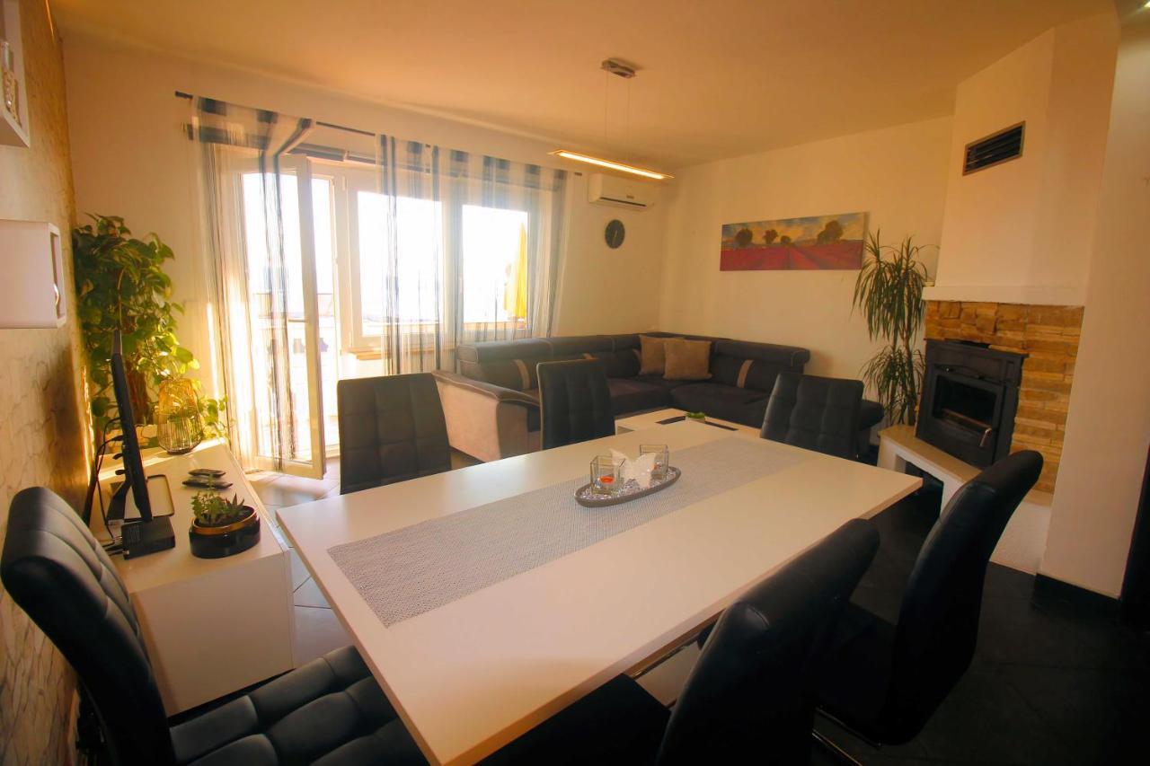 Apartment Martina Crikvenica Eksteriør bilde