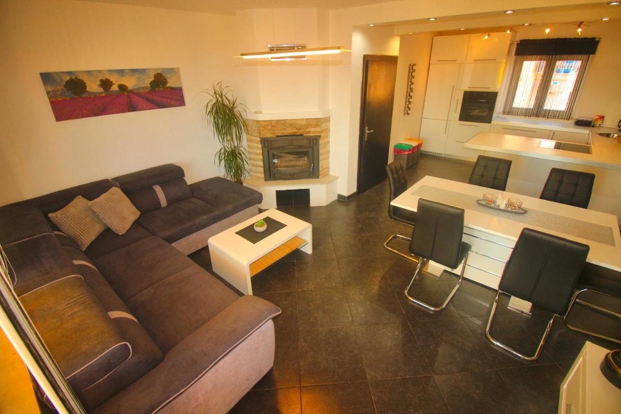 Apartment Martina Crikvenica Eksteriør bilde
